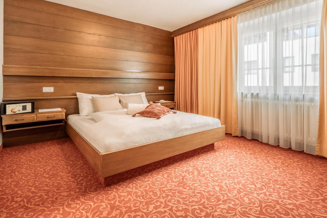 Fortuna Apart Hotel B&B イシュグル エクステリア 写真
